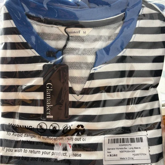 Women’s striped colorblock V‑neck pullover sweatshirt — Medium - Picture 2 of 7